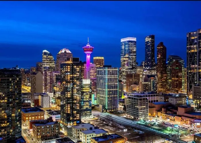 Luxury Condo Stampede/Sky View, Free Parking, Gym
