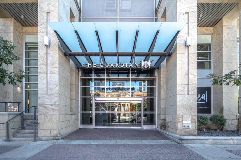 Luxury Stampede/sky View, Free Parking, Gym Appartement Calgary